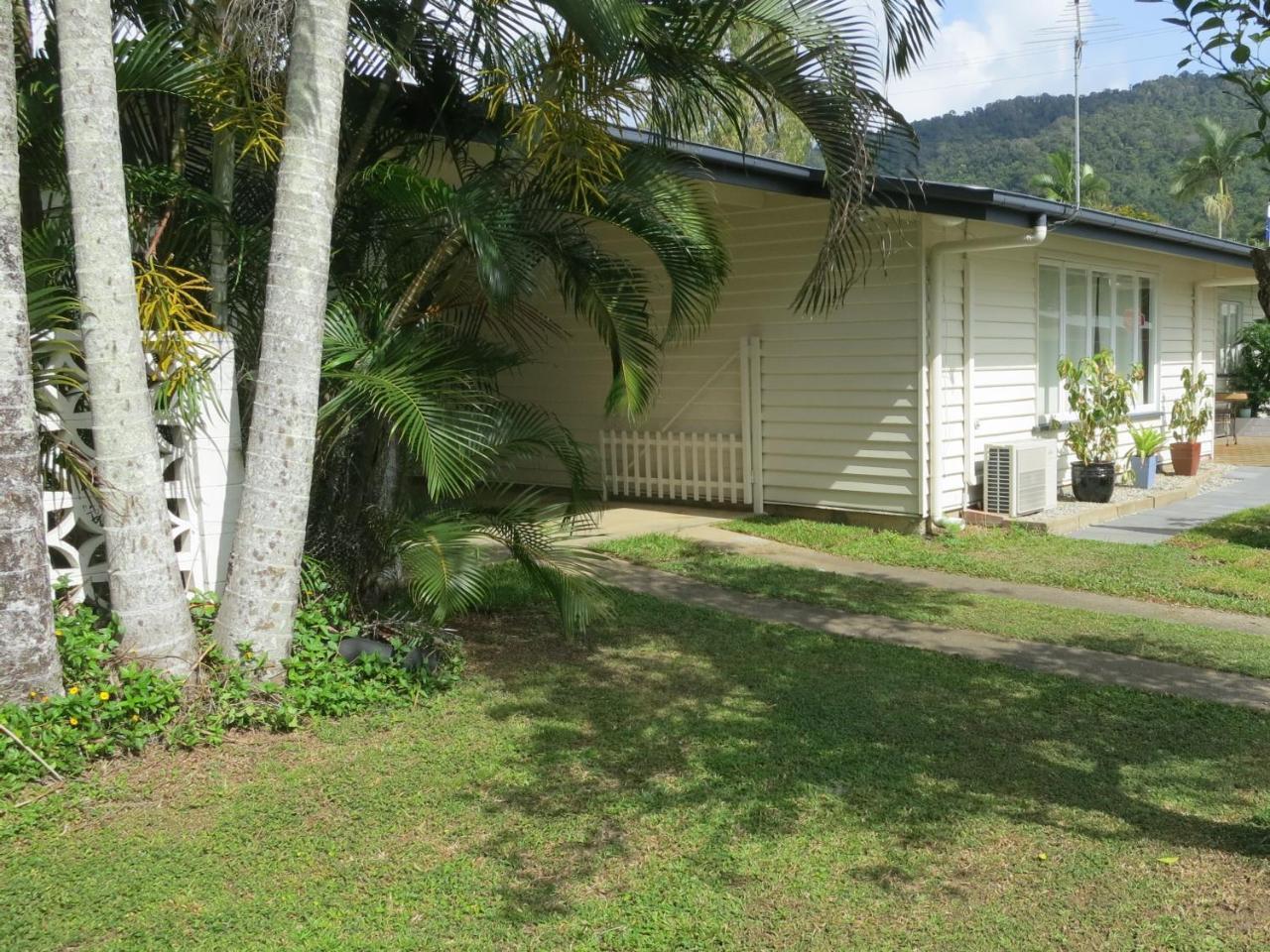 Edge Hill Clean & Green Cairns, 7 Minutes From The Airport, 7 Minutes To Cairns Cbd & Reef Fleet Terminal Экстерьер фото
