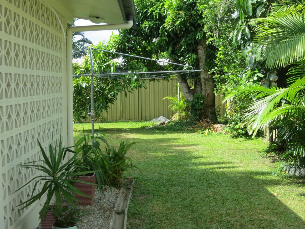 Edge Hill Clean & Green Cairns, 7 Minutes From The Airport, 7 Minutes To Cairns Cbd & Reef Fleet Terminal Экстерьер фото